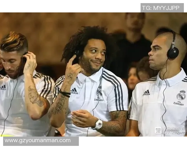 国际足球史上十大幽默逗比球星 他们的搞笑瞬间让球迷捧腹大笑