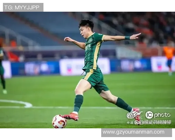 中国足球新星崛起:外籍球员加盟助力中超赛事发展与国际化 中国足球新星崛起:外籍球员加盟助力中超赛事发展与国际化