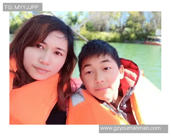 感恩母亲的陪伴与支持 足球巨星们温情告白母爱无价